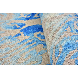 พรมลายเส้นนามธรรมสีน้ำเงินและสีเบจทันสมัย – พรมดีไซน์เนอร์ร่วมสมัยแบบทัฟท์ด้วยมือสำหรับห้องนั่งเล่นและตกแต่งบ้าน Terra - Product Image 4
