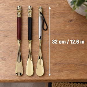 Chausse-pied en bois de hêtre à long manche avec élément en laiton et brosse douce, accessoire double usage pour l'entretien des chaussures et aide à l'enfilage - Product Image 3