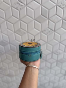 Étui à bijoux compact en cuir véritable, design vintage en cuir brodé main avec motif tournesol, fermeture éclair, style bohème, durable - Product Image 5