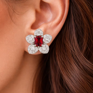 Boucles d'oreilles clous florales octogonales en grenat, en argent sterling 925, faites à la main, cadeau - Product Image 1