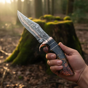 Nouveau couteau de chasse multi-usage en acier Damas cuivré fait main, lame fixe de 8 pouces, haute dureté, manche en résine avec garde en cuivre - Product Image 4