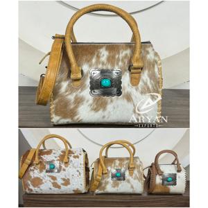 Sac de voyage Speedy en cuir de vachette façonné à la main avec concho, motif premium, parfait pour les femmes - Collection March Expo 2026 - Product Image 1