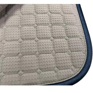 Nouveau Tapis de Selle d'Équitation de Dressage en PVC Écologique 2026 – Vente en Gros, Personnalisation OEM avec Votre Logo, Fabrication en Usine - Product Image 3