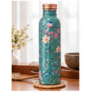 Botella de Agua de Cobre Hecha a Mano con Patrón Floral Tropical Negro, Rojo y Blanco, con Tapa de Cobre, Portátil para Viajes - Product Image 4