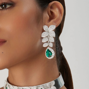 Pendientes de lujo de oro blanco con diseño de lágrima de esmeralda y hoja de diamante para mujer, joyería de boda - Product Image 2