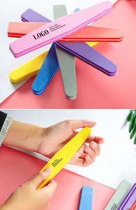 <span class=keywords><strong>Lima</strong></span> <span class=keywords><strong>de</strong></span> Uñas Profesional 100/180 Grit, Lavable y Desinfectable, Pulidor <span class=keywords><strong>de</strong></span> Uñas con Forma <span class=keywords><strong>de</strong></span> <span class=keywords><strong>Lima</strong></span>, Herramientas <span class=keywords><strong>de</strong></span> Pedicura y Manicura para Salón <span class=keywords><strong>de</strong></span> Belleza - Product Image 2