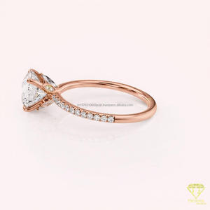 Bague de fiançailles en moissanite à taille ovale avec halo caché, en or blanc, pavée, solitaire, bague de promesse élégante, bague de mariage - Product Image 2