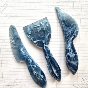 Ensemble de couteaux à fromage en résine FAIZA CRAFT FC-5871 personnalisé, compatible lave-vaisselle, couleur personnalisée pour les fêtes, les mariages, la maison, meilleur prix en provenance d'Inde - Product Image 5