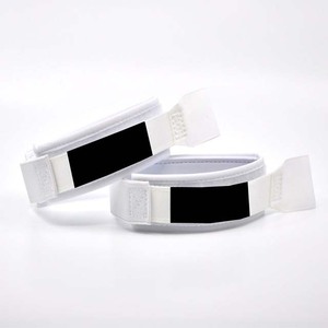 Bracelet de poignet réglable pour l'entraînement aux arts martiaux avec fermeture Velcro, design unisexe - Product Image 1