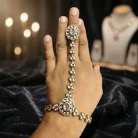 Gelang Pernikahan Wanita Antik Berlapis Emas Kuningan dengan Hiasan Bunga Zirkon, Rantai Model Saluran, Kundan Hathphool, Etnik, Berkilau