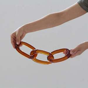 Collar de Resina de Diseño Moderno con Eslabones Grandes, Collar Punk de Varias Piezas, Cadena Larga y Gruesa Hecha a Mano, Decoración de Pared para el Hogar - Product Image 1