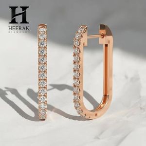 Pendientes de Diamantes en Forma de U Personalizados, Proveedor de Joyería Premium para Diamantes Naturales y Cultivados en Laboratorio - Product Image 3