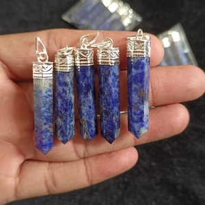 Pendentif en Sodalite Naturelle en Forme de Pointe de Crayon avec Capuchon Métallique, Pendentif de Guérison en Cristal pour la Fabrication de Bijoux (Vente en Gros) - Product Image 1