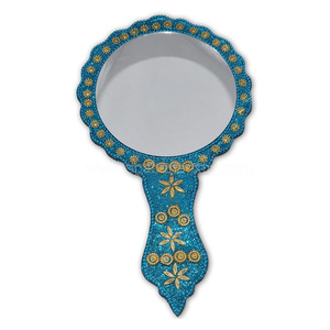 Espejo de mano con cuentas brillantes y elegantes para maquillaje y cuidado personal, espejo de mano blanco elegante con cuentas para viaje. - Product Image 4