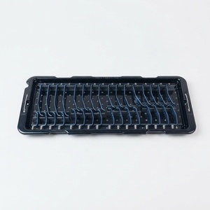 Retractor Lumbar Ultra ReVeal de Titanio ofrece una visualización y precisión excepcionales durante procedimientos complejos de cirugía espinal. - Product Image 2