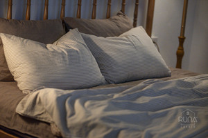 Parure de lit 4 pièces en coton 100% prélavé de qualité supérieure, absorbante et respirante, comprenant une housse de couette, un drap-housse et 2 taies d'oreiller - Product Image 1