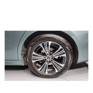 Mercedes-Benz E200 Avantgarde Classe E 2024 avec 20 979 km, conduite à gauche, boîte automatique, caméra de recul - Product Image 5