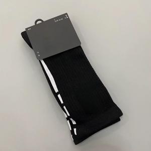 ถุงเท้ากีฬาผู้ชายแบบสั้น OEM Moq ตัวอย่างรวดเร็ว รับทำโลโก้ตามสั่ง ถุงเท้าวิ่ง ถุงเท้าปั่นจักรยาน ถุงเท้าบาสเก็ตบอล รับทำโลโก้ตามสั่ง - Product Image 4