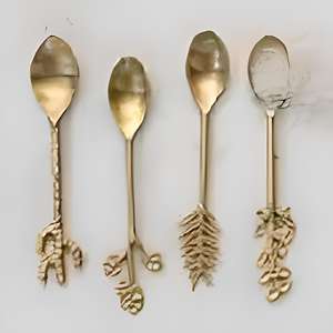 Cuillère de service à manche orné finition antique, en métal, vente en gros pour hôtels, restaurants et décoration intérieure - Product Image 4