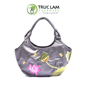Sac en taffetas avec fond plissé ovale, ouverture incurvée, motifs lotus et abeilles cousus à la main, sac de voyage fait main, prix de gros - Product Image 3