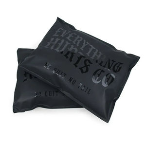 Bolsa de Envío de Poliéster Mate de Marca, Autoadhesiva, Embalaje de Plástico Gratuito, Impresión Personalizada con Logotipo UV, Punto Negro - Product Image 2