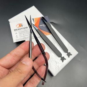 Pince à épiler à sourcils professionnelle en acier inoxydable Logo personnalisé noir léger Durable pointu incliné papillon boîte de conception - Product Image 5