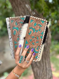 Nuevo estilo occidental Hair On Hide Colorful Tooled Fur Leather Clutch Mujeres Diseñado Monedero Venta caliente Tooled Leather Unique Wallet - Product Image 2