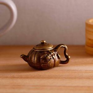 Théière traditionnelle chinoise en métal avec couvercle et poignée, pot à eau miniature décoratif - Product Image 1