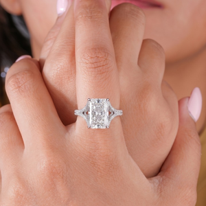 Bague de déclaration allongée en or cultivé en laboratoire, taille Radiant, certifiée IGI, avec halo dissimulé, sertissage cathédrale, micro-pavé, pour mariage - Product Image 1