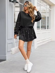Robe pull oversize noire à pois pour femme, épaules tombantes, manches longues, tricotée asymétrique, style automne - Product Image 4