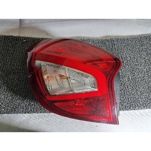 Feu arrière gauche d'occasion Korando 8360134050 - Product Image 1