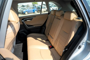 NOUVEAU 2025 TOYOTA RAV4 ADVENTURE 0 KM 5 PLACES 4 CYLINDRES 199 CV TRANSMISSION AUTOMATIQUE - Product Image 6