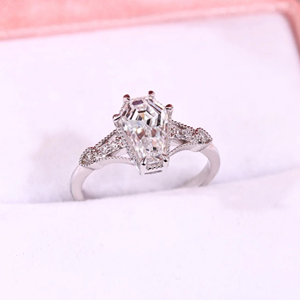 Anillo de compromiso Art Deco con corte de ataúd, diamante cultivado en laboratorio de 1.58 quilates, anillo de boda, joyería, anillo de eternidad de oro vermeil de 14k - Product Image 3