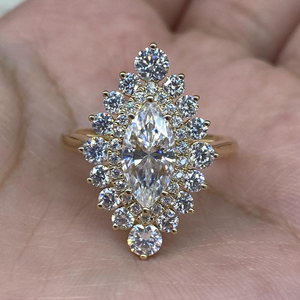 Bague de fiançailles pour femme en diamant marquise, sertie à griffes, 2 carats, diamant de laboratoire, en vermeil 14 carats, pour mariage, fête, anniversaire, cadeau - Product Image 1