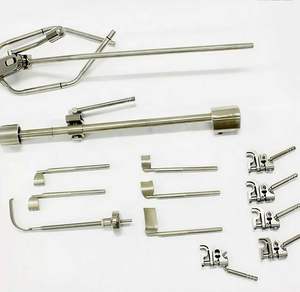 ชุดเครื่องมือผ่าตัดแบบติดตั้งบนโต๊ะผ่าตัด Omni Tract พร้อมเครื่องถ่างช่องท้องแบบแมนนวล ทำจากสแตนเลสสตีล ขายในราคาประหยัด - Product Image 1