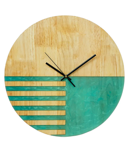 Reloj de pared de madera y resina epoxi hecho a mano para regalo y decoración del hogar, reloj decorativo de lujo con diseño de río redondeado para restaurante y hotel. - Product Image 4