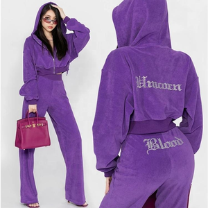 Ensemble 2 pièces en velours imprimé strass pour femme : Sweat à capuche zippé et pantalon droit – Survêtement en velours pour femme - Product Image 1