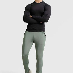 Camiseta Deportiva de Manga Larga para Hombre, Negra con Franja Verde, Spandex y Poliéster, Secado Rápido, Talla Adulto - Product Image 2