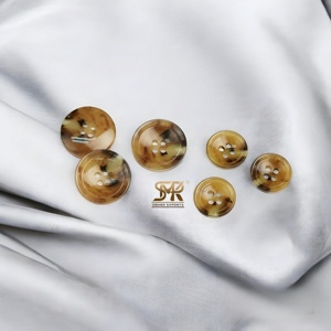 Boutons en corne de buffle sélectionnés par des tailleurs, 4 trous, ronds, polis, pour chemises, manteaux, vêtements, couture et artisanat de mode - Product Image 1