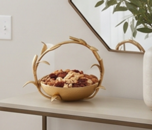 Elegante tazón de metal dorado para aperitivos con asa floral, tazón decorativo para frutas y nueces, elegante centro de mesa para fiestas y bodas - Product Image 5