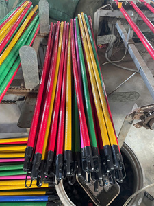 ด้ามไม้ยูคาลิปตัสสีธรรมชาติ 120 ซม. เส้นผ่านศูนย์กลาง 20-25 มม. คุณภาพชั้นหนึ่ง ไม้ปาล์มสำหรับถูพื้น GMEX JSC กระเป๋าผ้าทอมือ - Product Image 3