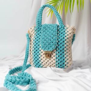 Sac de rangement robuste pour le crochet, idéal pour le stockage du fil, les fournitures d'artisanat et l'organisation de la maison, disponible à un prix abordable - Product Image 1