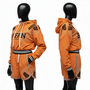 Conjunto de Chaqueta Cortavientos y Pantalones Cortos para Mujer, Tela Suave de Nailon y Poliéster, Diseño de Paneles, Logotipo Personalizado, Tallas Grandes - Product Image 4