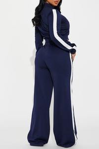 Conjunto Deportivo de 2 Piezas para Mujer, Estilo Urbano, Sudadera Corta con Efecto Desgastado y Pantalones Deportivos de Pierna Recta, con Logotipo Personalizado - Product Image 2