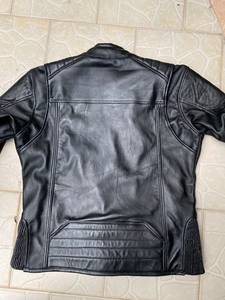 Blouson moto en cuir véritable pour homme, col montant, fermeture éclair, noir uni, coupe classique, pour l'automne - Product Image 6