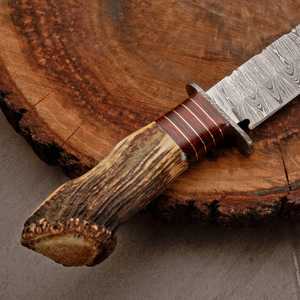 Cuchillo Bowie de hoja fija de Damasco de grado industrial de Pasha Enterprises, mango de asta de ciervo, espiga completa, cuchillo utilitario para exteriores. - Product Image 4