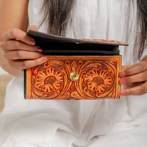 Cartera de cuero genuino de alta calidad con diseño floral hecho a mano, estilo occidental, la más vendida, venta al por mayor - Product Image 3