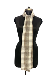 Bufanda de Mujer de Lujo con Diseño a Cuadros en Tonos Tierra, Chal de Lana y Acrílico Hecho a Mano de 28x80 Pulgadas, Chal de Fibra de Invierno Cómodo y de Alta Calidad - Product Image 4