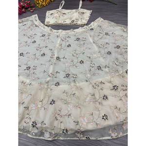 ชุดเลเฮนกาโชลีงานปาร์ตี้ไซส์ 2XL สวยงาม พร้อมงานปักดิ้น - Product Image 4