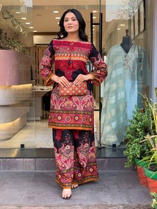 Conjunto de Kurta y Palazzo Estampado para Mujer – Elegante Traje Étnico Coordinado para Uso Casual, Festivo y Diario - Product Image 3